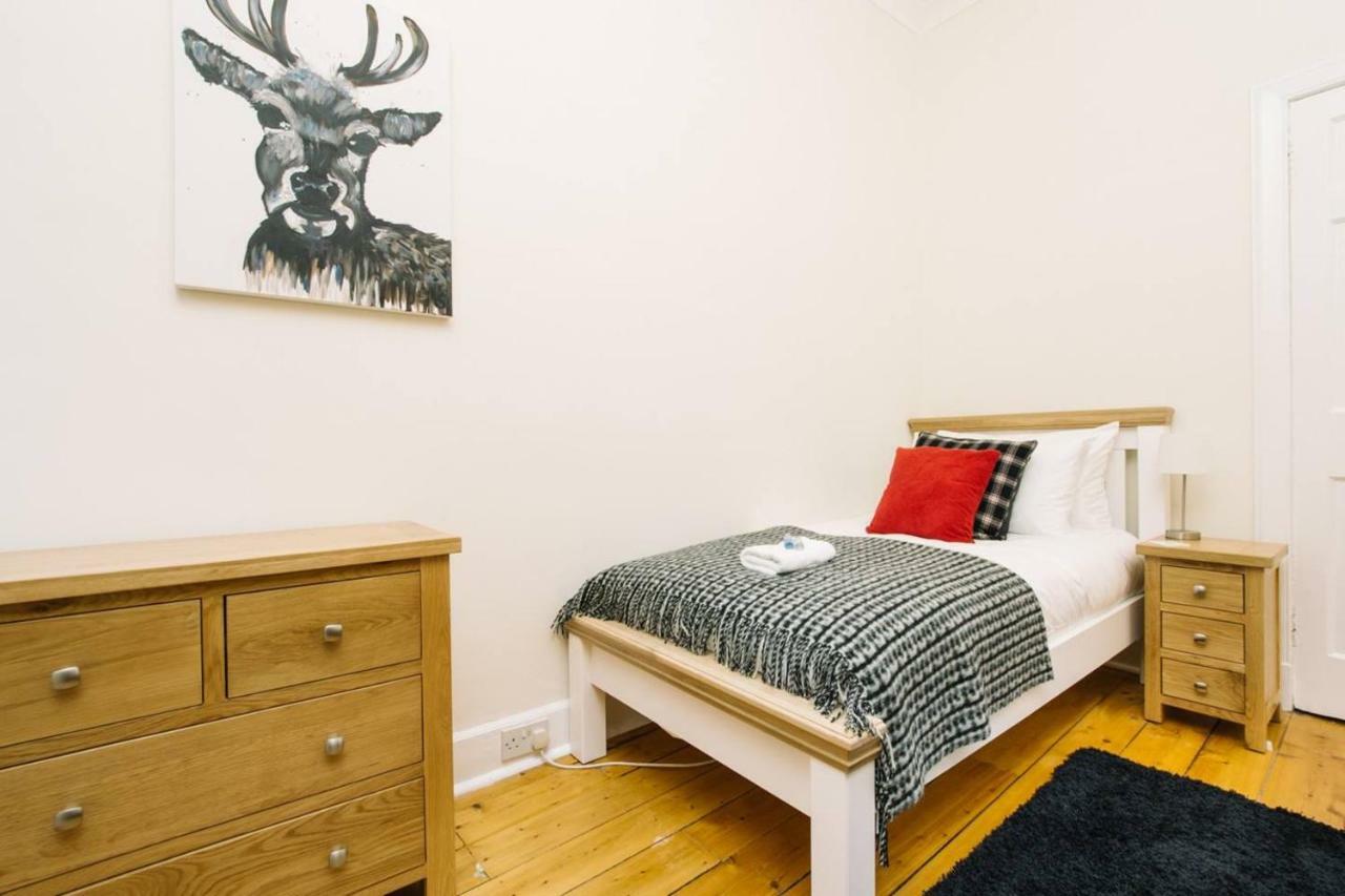 Joivy Great Location! Heart Of City Centre 3Bed Apartment Единбург Екстер'єр фото
